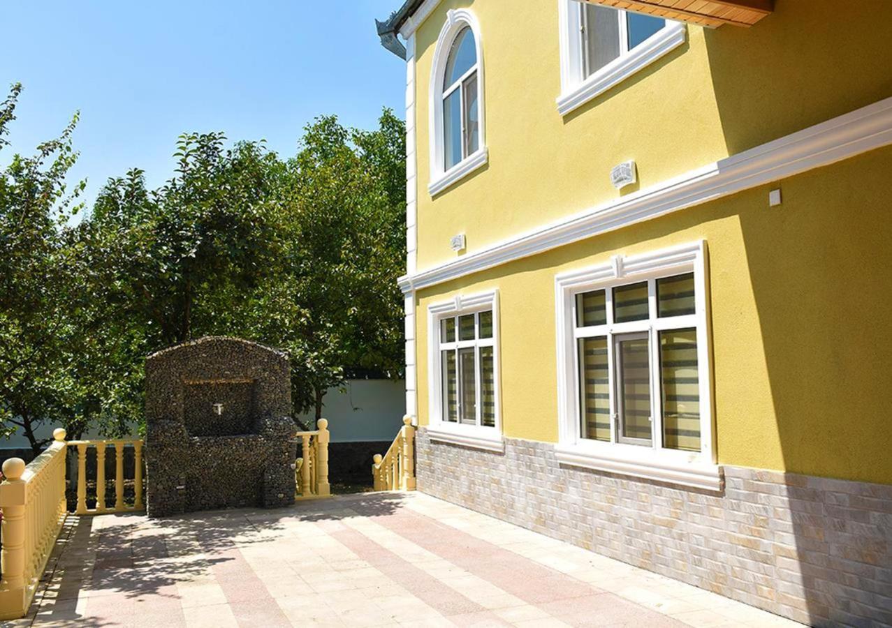 Private Holiday Villa In Gabala City - Fits Up To 30 People - 8 Bedrooms 外观 照片
